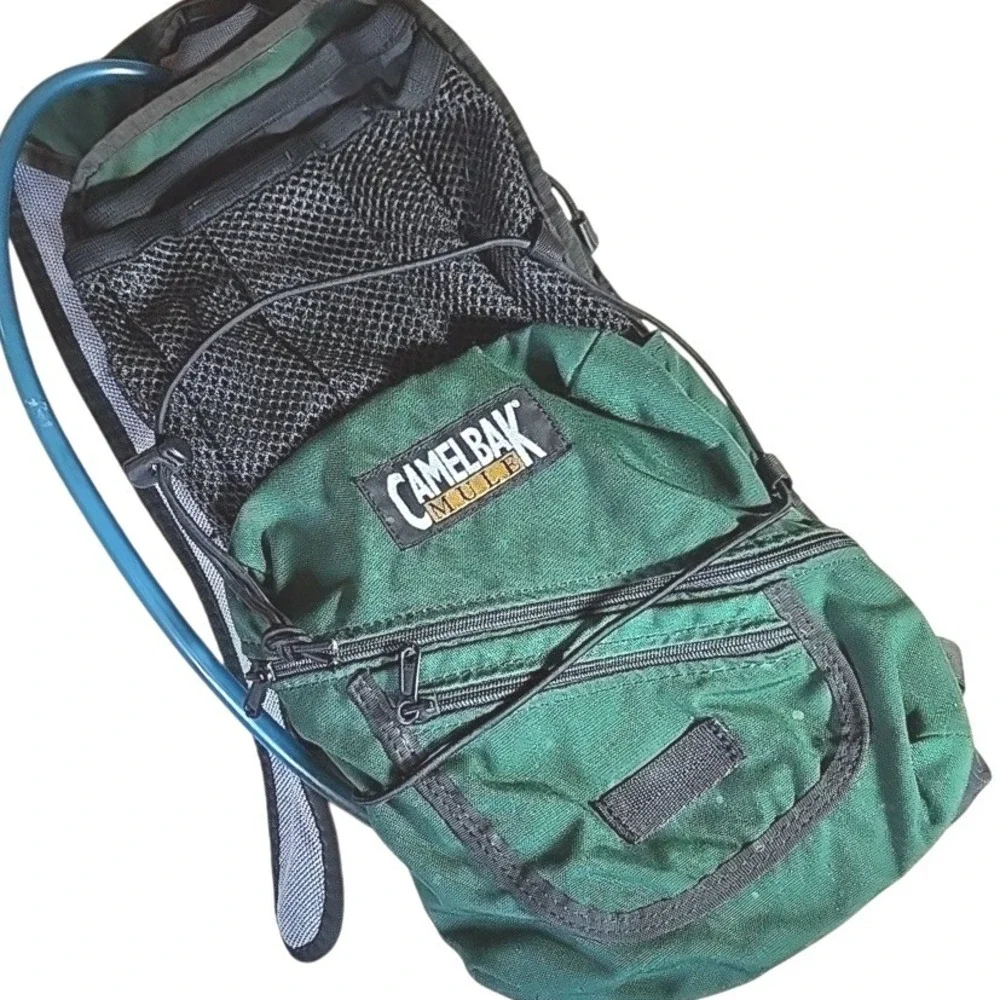 VTG CamelBak MULE Hydration Backpack Green 3L Reservoir 1990s Cycling Hiking USA